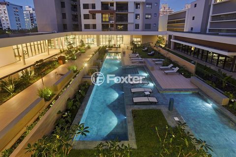 Image 3 - 879991