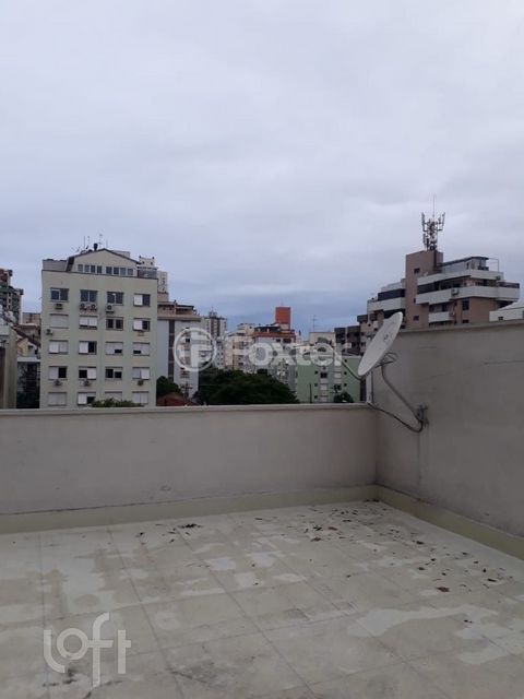 Image 7 - 879994