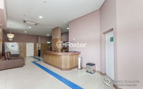 Image 5 - 880036