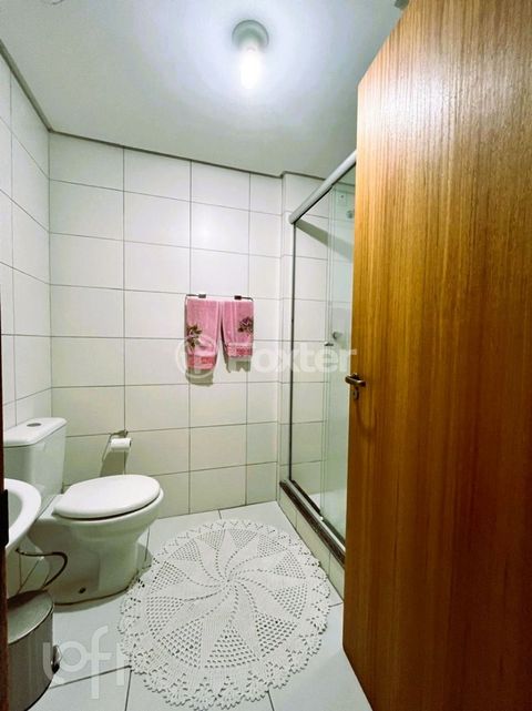 Image 12 - 880038