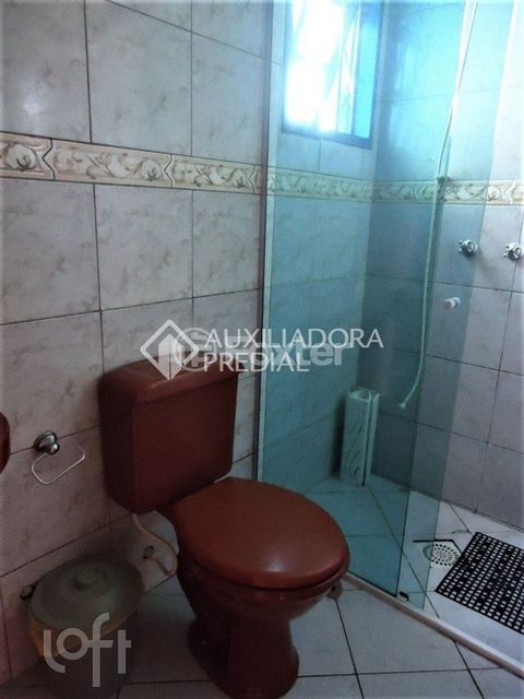 Image 9 - 880069