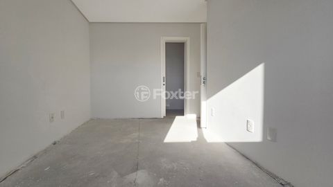 Image 6 - 880082