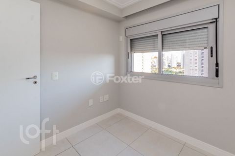 Image 7 - 880086
