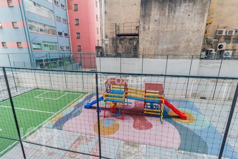 Image 13 - 880090