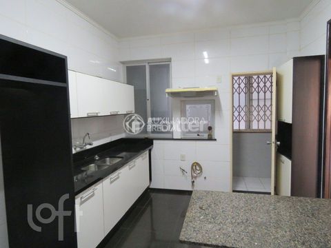 Image 7 - 880100