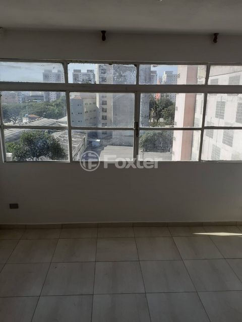 Image 7 - 880114
