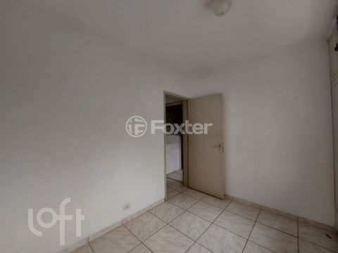 Image 7 - 880142