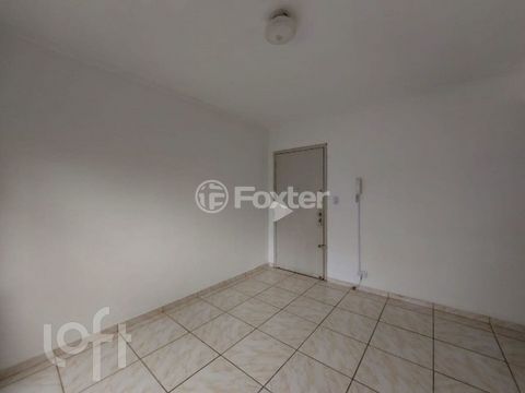Image 6 - 880142