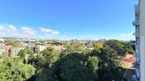 Image 18 - 880144