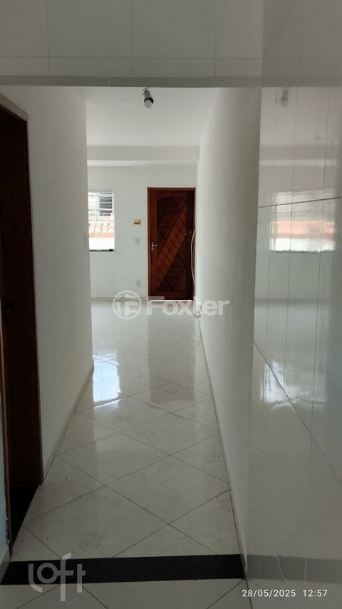 Image 8 - 880148