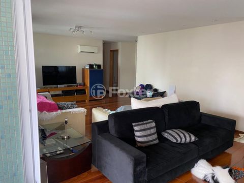 Image 7 - 880152