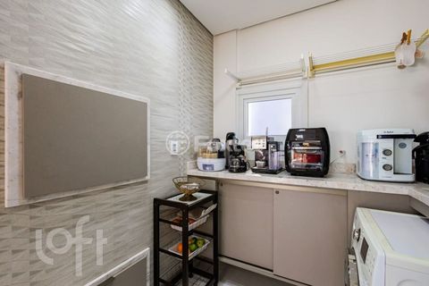 Image 3 - 880155