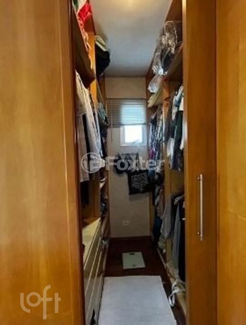 Image 4 - 880165