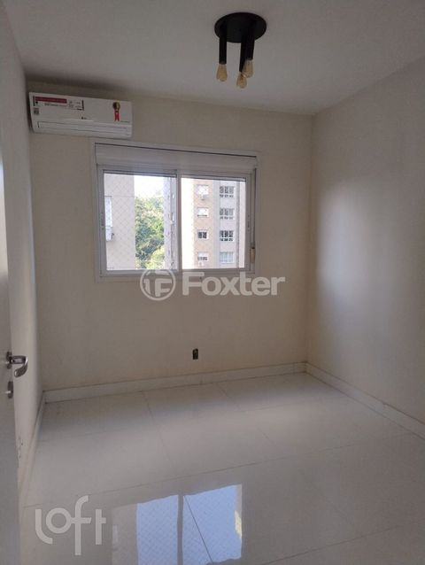 Image 7 - 880199
