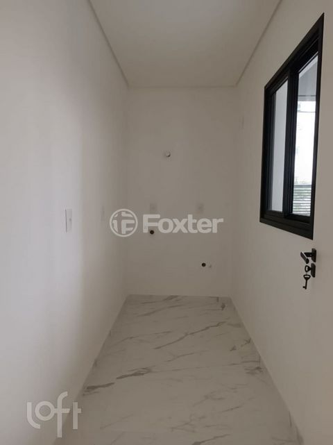 Image 3 - 880203