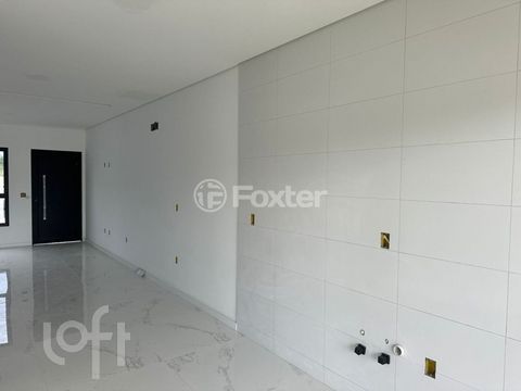 Image 6 - 880210