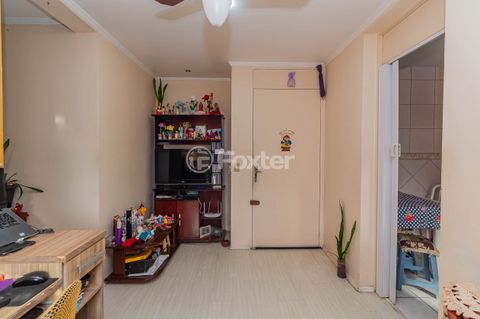 Image 7 - 880215