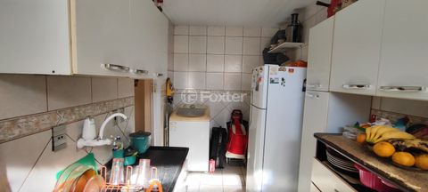 Image 4 - 880215