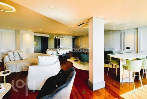 Image 7 - 880221