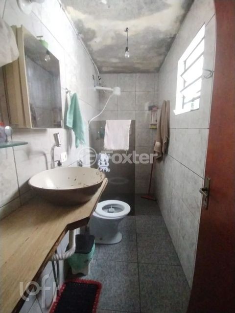 Image 9 - 880222