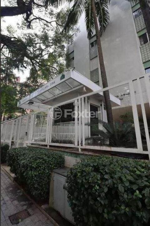 Image 6 - 880241