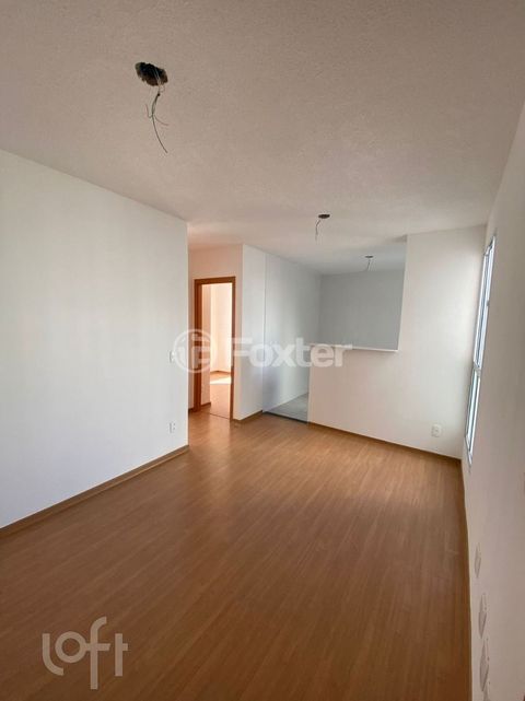 Image 7 - 880245