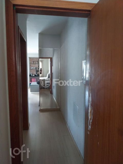 Image 4 - 880249