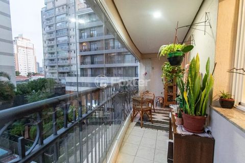 Image 3 - 880312