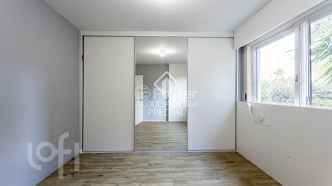 Image 9 - 880355