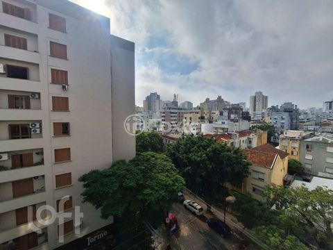 Image 3 - 880356