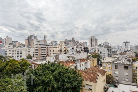 Image 6 - 880356