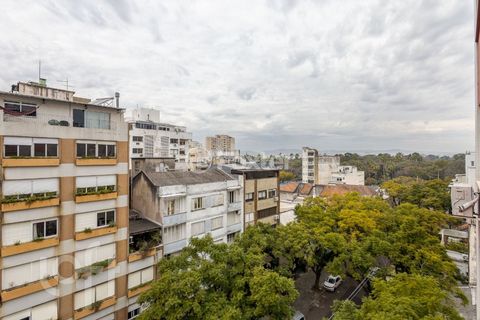Image 14 - 880356