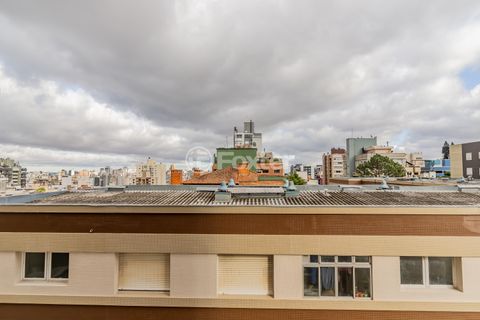 Image 4 - 880358