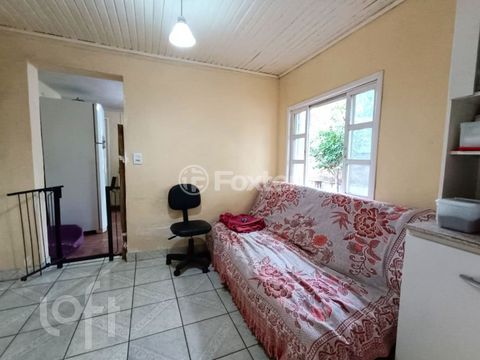 Image 4 - 880362