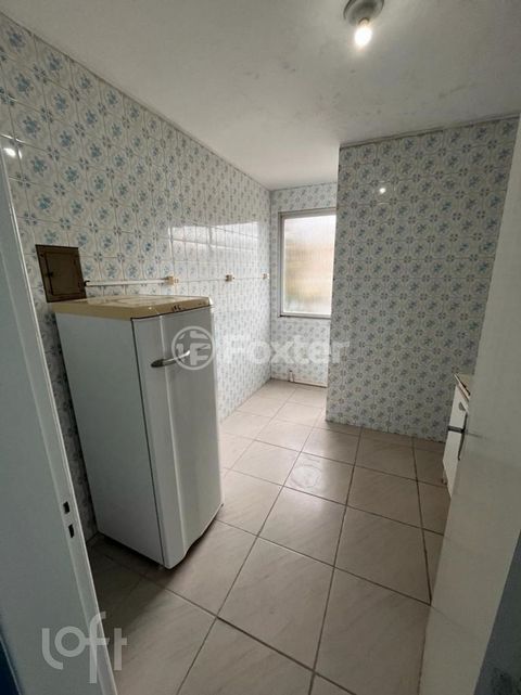 Image 1 - 880369