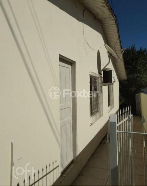 Image 8 - 880400