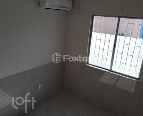 Image 4 - 880400