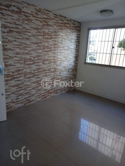 Image 4 - 880413