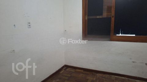 Image 7 - 880421