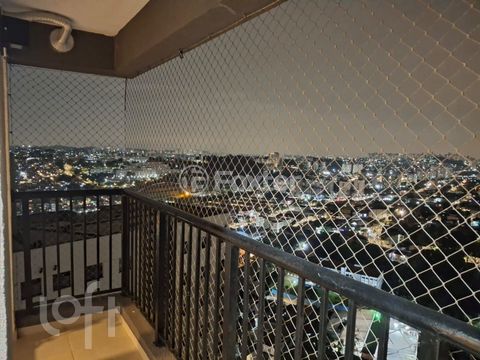 Image 1 - 880422
