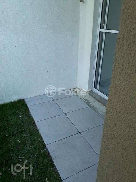 Image 6 - 880425
