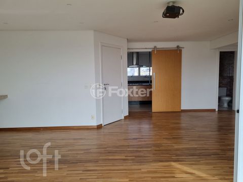 Image 3 - 880430