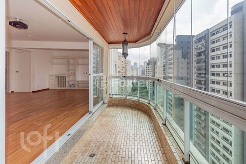 Image 6 - 880430