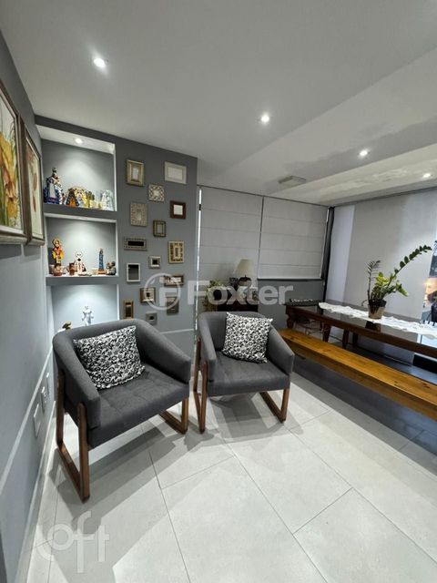 Image 2 - 880438