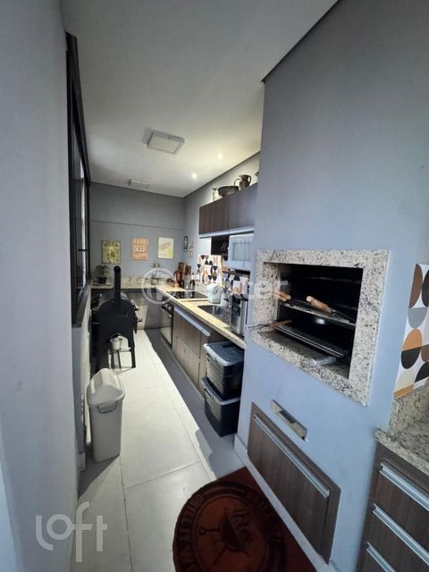 Image 9 - 880438