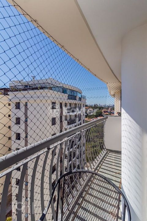 Image 3 - 880438
