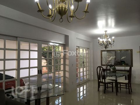 Image 5 - 880459