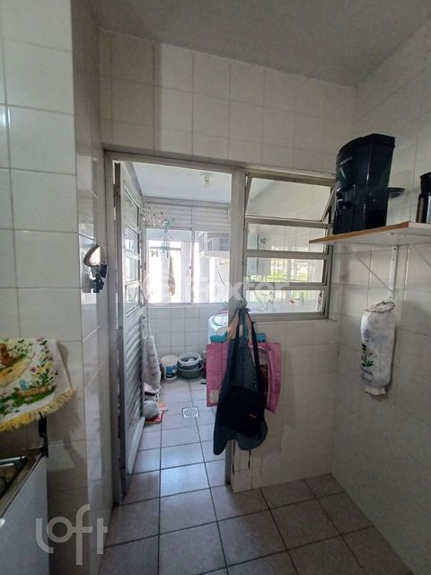 Image 10 - 880462