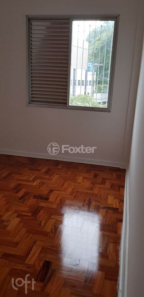 Image 3 - 880469