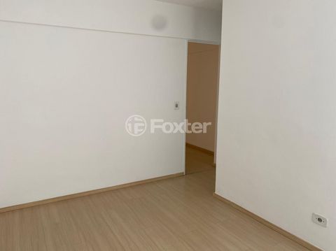 Image 7 - 880475